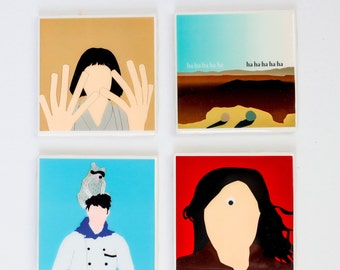 Todo en todas partes, todo a la vez / Juego de 4 posavasos de cerámica de película con ilustraciones minimalistas originales / Alto brillo / Perfecto para el hogar o la oficina