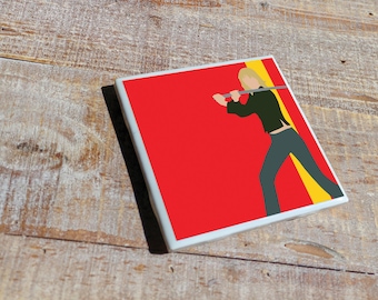 Posavasos de la película Kill Bill Vol. 2 con diseño minimalista original / Azulejo de cerámica con acabado brillante y base de corcho / Perfecto para el hogar/la oficina