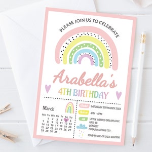 Faire-part d'anniversaire arc-en-ciel personnalisé : thème de fête pastel