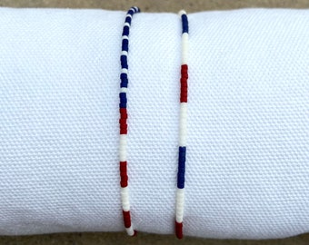 American Flag dainty beaded bracelet, patriotic jewelry, 4th of july jewelry, patriotic jewelry, delica bead bracelet, seed bead bracelet