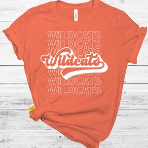 Mascota SVG de los Wildcats: Diseño retro con espíritu escolar (descarga digital)