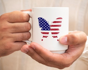 Amerikansk flaggfjäril SVG: 4 juli patriotisk design (digital nedladdning)