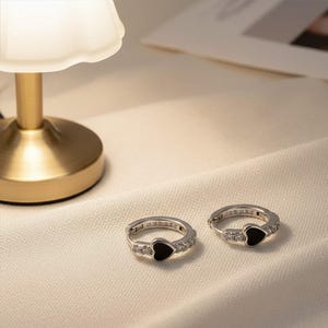 Sterlingzilveren hart CZ-edelsteen cirkelring Huggie-oorbellen