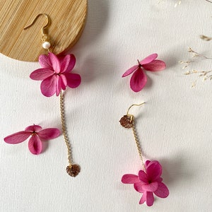 Boucles d'oreilles en fleurs naturelles stabilisées perle douce accessoires mariage mariée témoin cadeau spécialGRACE fuchsia image 5