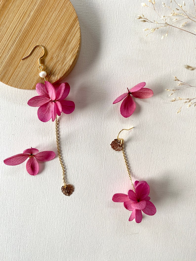 Boucles d'oreilles en fleurs naturelles stabilisées perle douce accessoires mariage mariée témoin cadeau spécialGRACE fuchsia image 5