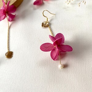 Boucles d'oreilles en fleurs naturelles stabilisées perle douce accessoires mariage mariée témoin cadeau spécialGRACE fuchsia image 2