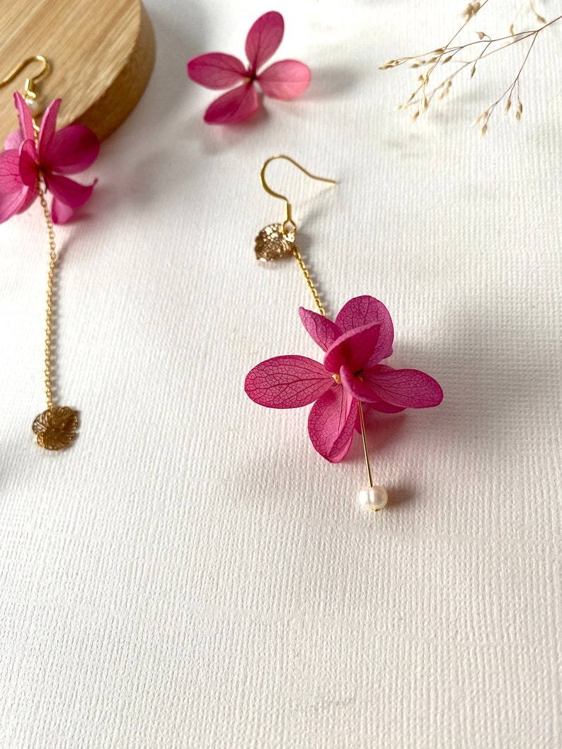 Boucles d'oreilles en fleurs naturelles stabilisées perle douce accessoires mariage mariée témoin cadeau spécialGRACE fuchsia image 2