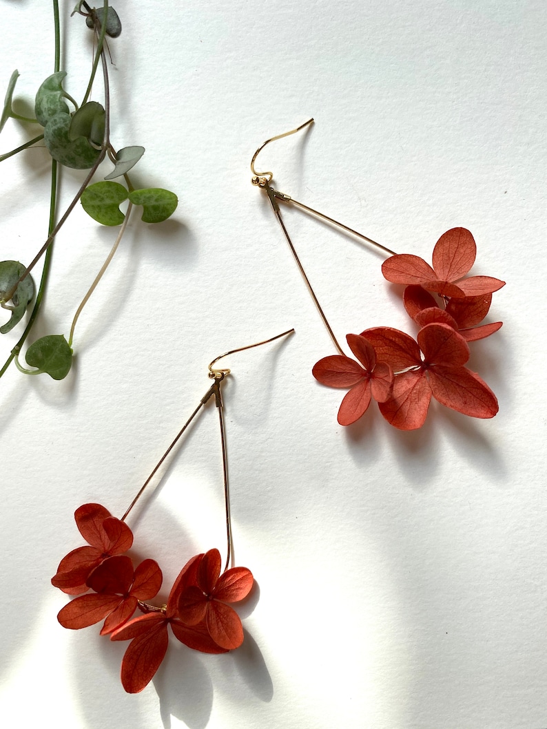 Earrings with natural flowers for bride witness weddings and personalized giftsRHEA terracotta image 3
