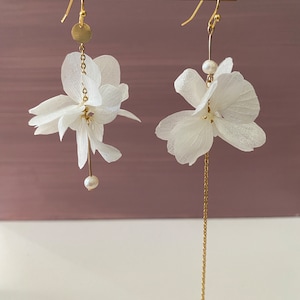 Stabilized natural flower earrings + soft pearl wedding accessories bride witness special gift-GRACE pure white