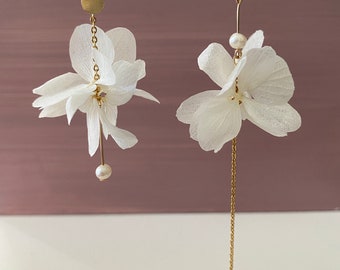 Stabilized natural flower earrings + soft pearl wedding accessories bride witness special gift-GRACE pure white