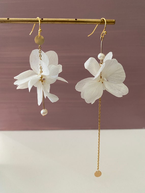 Natural flower earrings discount