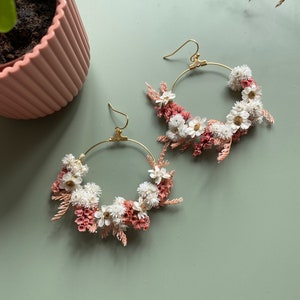 Earrings in preserved natural flowers wedding accessories bride witness special gift--MULTICOLOR COUNTRY BALL