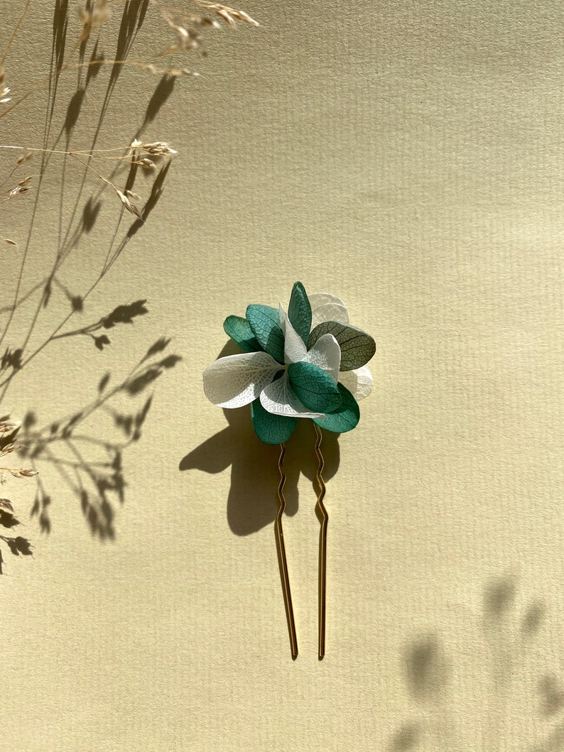 Pique à chignon Epingle Pince s à cheveux en fleurs stabilisées Accessoires de coiffure mariageBELLE DE JOUR vert eucalyptus et blanc No.1