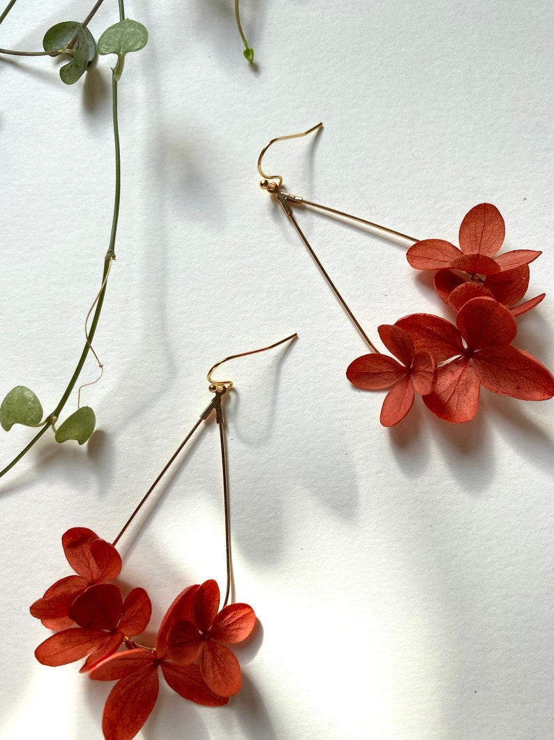 Earrings with natural flowers for bride witness weddings and personalized giftsRHEA terracotta image 2