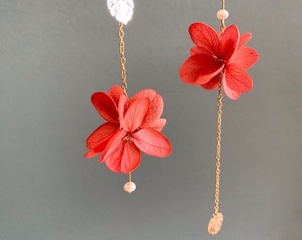 Dangling earrings in stabilized natural flowers and soft pearls wedding accessories special gift--GRACE terracotta