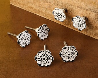 Brushed White Flower Metal Pull Knob (M1)