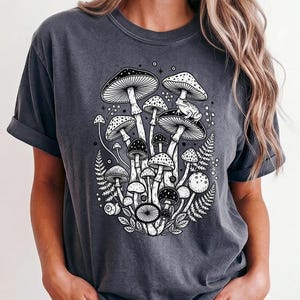 Mushroom Shirt, Goblincore Frog And Toad Tee, Fairycore Clothing, Dark Academia Botanical Comfort Colors, Mycology Gift