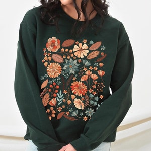 Pressed Flowers Sweatshirt, Boho Wildflowers Cottagecore Shirt, Oversized Vintage Botanical Sweater, Pastel Floral Shirt, Botanical Sweater