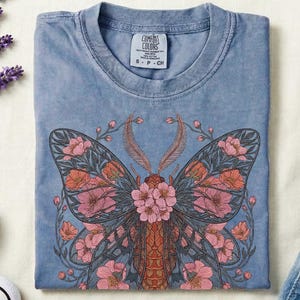 Lunar Moth Shirt, Goblincore Clothing, Fairycore Floral Insect Tee, Dark Academia Moth, Botanical Cottagecore Gift