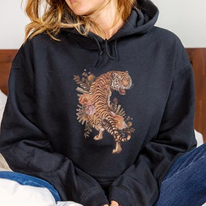 Sweater tijger met bloemen, damestrui, sweater dierenliefhebber, sweater met capuchon tijger, hoodie wilde tijger, trui esthetische tijger