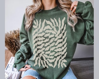 Boho Floral Sweatshirt: Unisex Wildflower Print, Soft Cotton Blend