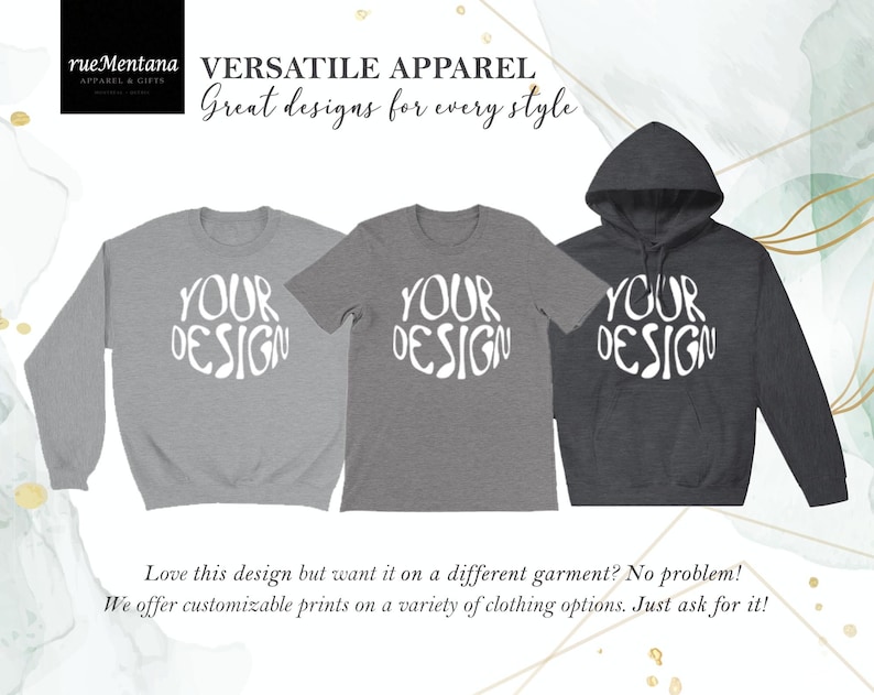 以下が含まれることがあります： グレー、ダークグレー、ブラックの背景に白い文字で「YOUR DESIGN」と印刷された、3種類の異なるスタイルの衣料品。衣料品には、スウェットシャツ、Tシャツ、フーディーが含まれています。