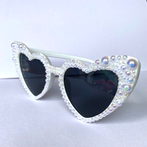 Bridal Heart Sunglasses: Pearl Embellished Wedding Sunglasses image 4