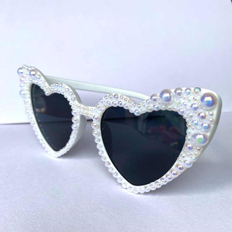Bridal Heart Sunglasses: Pearl Embellished Wedding Sunglasses image 4