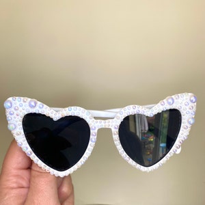 Bridal Heart Sunglasses: Pearl Embellished Wedding Sunglasses image 5