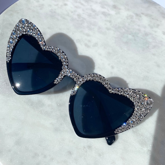 Blinged Heart Sunglasses: Handmade Rhinestone Party  display picture 1