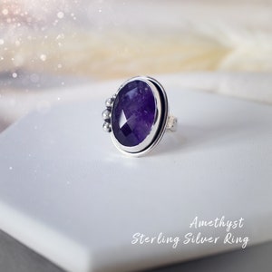 Large Amethyst Statement Ring, Set in 925 Sterling Silver - UK Size: P 1/2