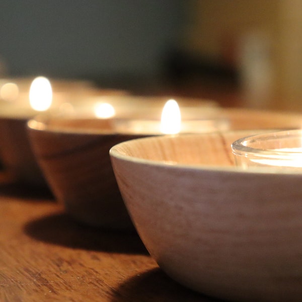 Minimalist wooden candle holder, Romantic timber tea light, Natural soothing tealight, Handmade Candle dish, Casual candle dish