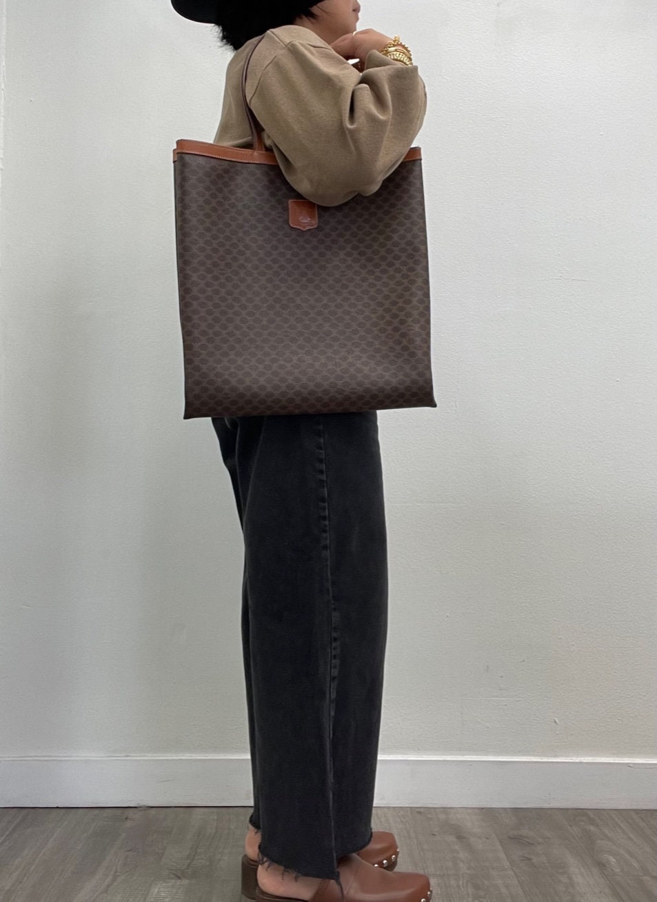 Celine Macadam Bittersweet Canvas Shoulder Bag (SHG-28644) – LuxeDH