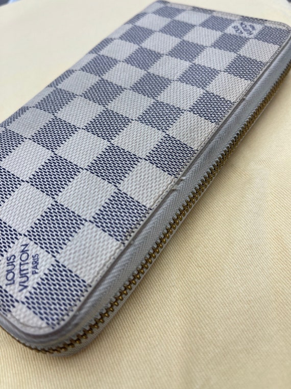 Authentic LOUIS VUITTON Damier Azur Zippy Wallet - image 5