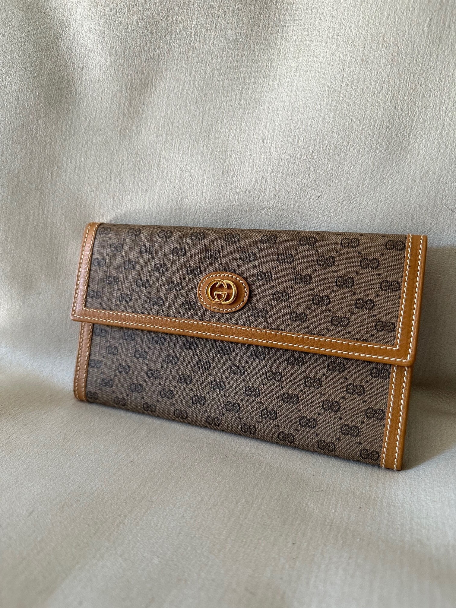 Vintage Gucci Wallet in Box Coated Canvas Camel Leather