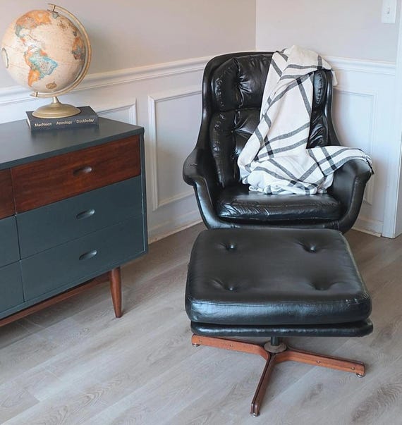 Authentic Mid Century Selig Imperial Lounge Chair + Ottoman | Vintage Egg Chair | Danish Modern MCM Swivel Recliner with Walnut Base