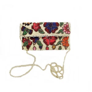 Glasperlen Handgefertigte Clutch Off White Blumenmuster Verschönert Handtasche Lange Geflecht Perlen Riemen Schultertasche Mode Abend Geldbörse Für Sie