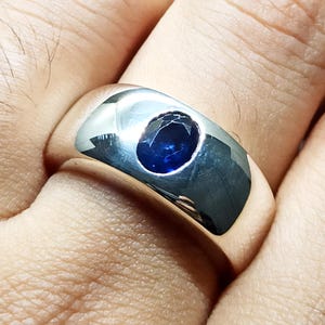 Anello da uomo fatto a mano in argento sterling 925 con zaffiro naturale di Ceylon, anello con zaffiro blu reale, anello Neelam con pietra portafortuna di settembre, regalo per lui