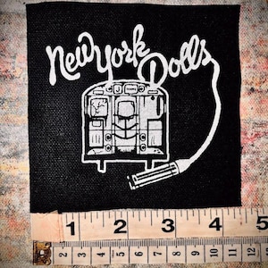 New York Dolls on a Subway train naszywka punkowa