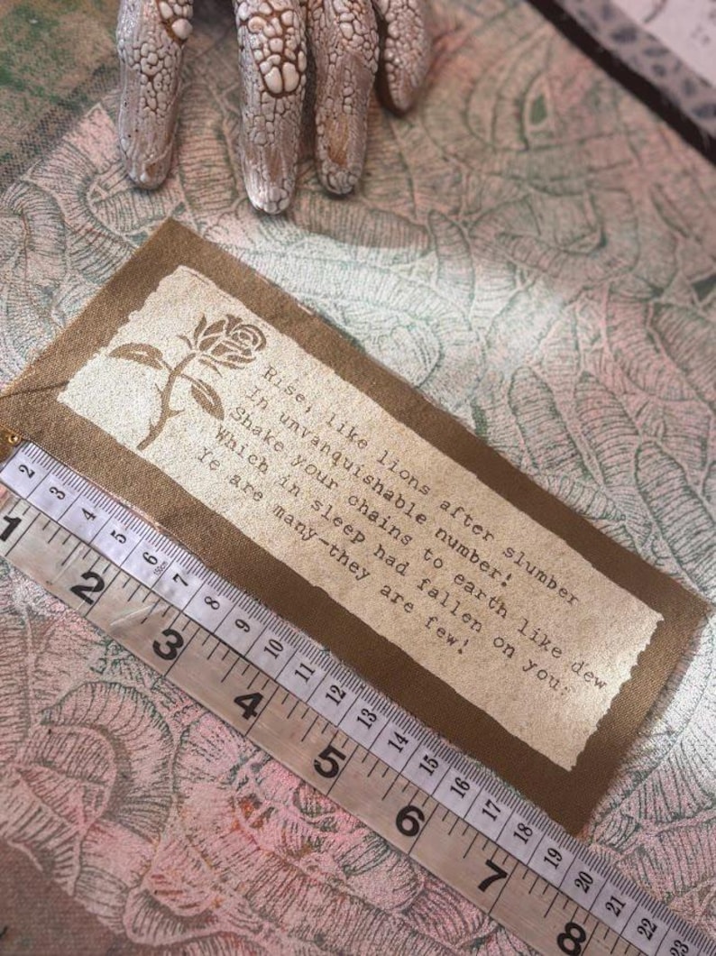 Het masker van anarchie gedicht punk patch herrijst als leeuwen na slaap army green shirt