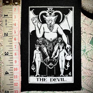 Le tarot du diable | patch punk | carte de tarot | Occulte | gothique punk | Cavalier Waite | pantalon en croûte | sacs à dos d'horreur | patch en tissu