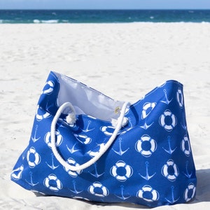 Personalisierte Sail Away Navy Blue Bootstasche, Anker und Rettungsring Große Strandtasche mit individuellem Namen, Sommerferien Bootstasche, große Pooltasche