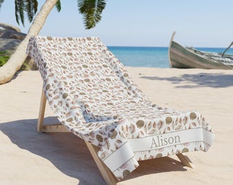 Toalla de playa personalizada con conchas marinas, toalla de piscina con estampado de conchas neutras de acuarela, toalla de playa personalizada con nombre para vacaciones de verano