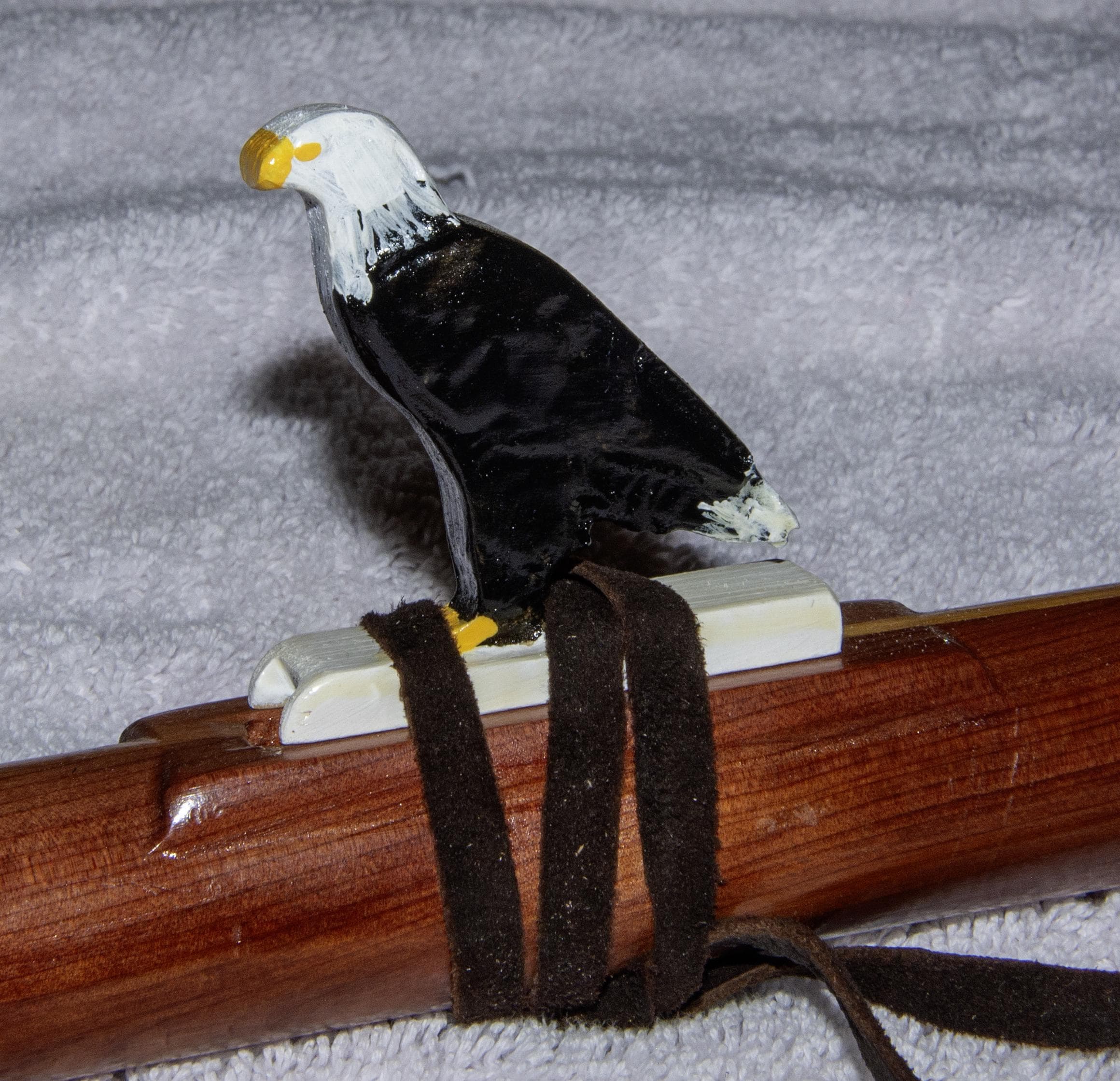 手描きのネイティブアメリカンフルートトーテム：鷲、熊、馬 - Etsy 日本