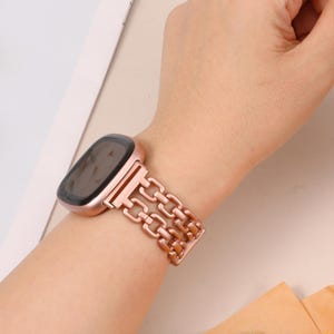 durable lightweight Fitbit Versa 4 strap