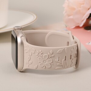 Floral Engraved Bands Apple Watch Band 40mm 41mm 38mm 42mm 44mm 45mm 49mm Women,Silicone Embossed Cherry Blossoms Band iWatch Series 9 8 7-1 zdjęcie 10