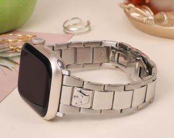 Crown & Heart Stainless Steel Apple Watch Band: Elegant iWatch Bracelet