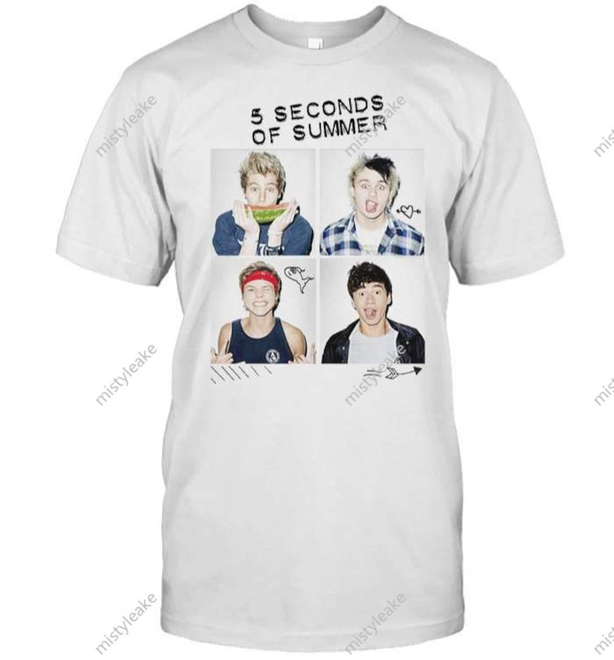 Discover 5sos tour 2014 classic T-shirt