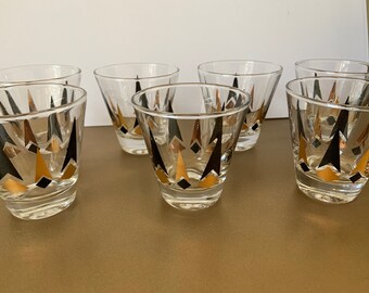 Vintage Anchor Hocking Golden Peaks MCM Atomic Glasses Barware, shot glasses, Mid Century barware, Golden Peaks glasses, 7 shot glasses