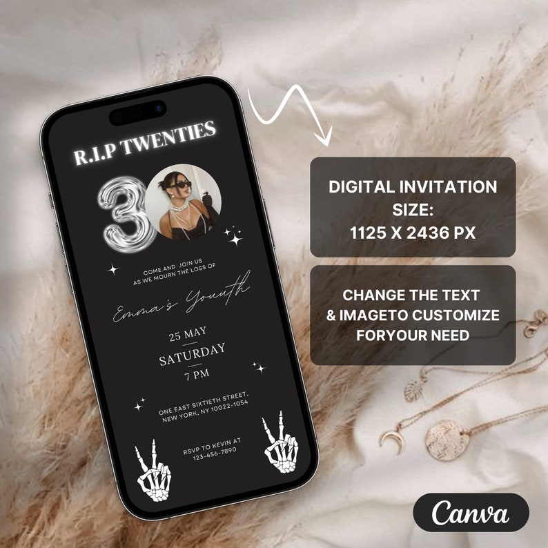 Puede incluir: Una invitaci&oacute;n digital en blanco y negro para una fiesta de cumplea&ntilde;os n&uacute;mero 30. La invitaci&oacute;n presenta un globo plateado n&uacute;mero 30, una foto de una persona y el texto "R.I.P. Twenties", "Come and join us as we mourn the loss of Emma's Youth", "25 May Saturday 7 PM", "One East Sixtieth Street, New York, NY 10022-1054" y "RSVP to Kevin at 123-456-7890".